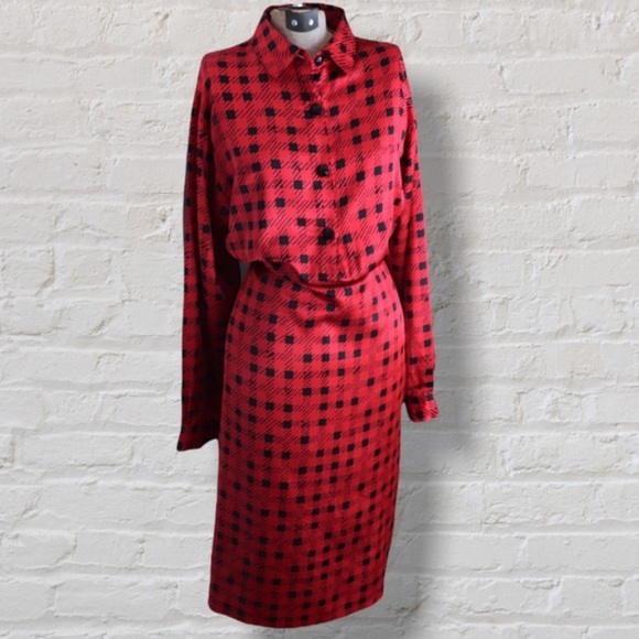 Vintage Dresses Vintage 8s Red Black Plaid Satin Long Sleeve Below